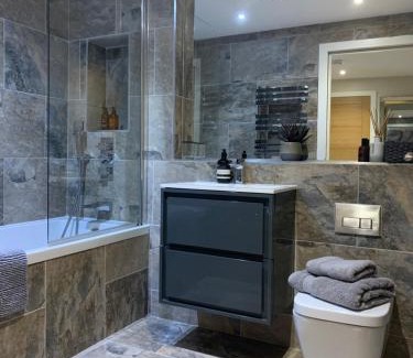 Malvern Apartment | #8 Brunel House Luxury Apartment in Great Malvern
