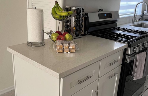 Downtown Apartment | 8. Delightful 2 Bedroom Apt/parking in city center