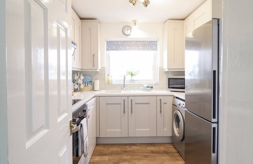 Talybont Cottage | 8 GLAN YSGETHIN, pet friendly, character holiday cottage in Barmouth