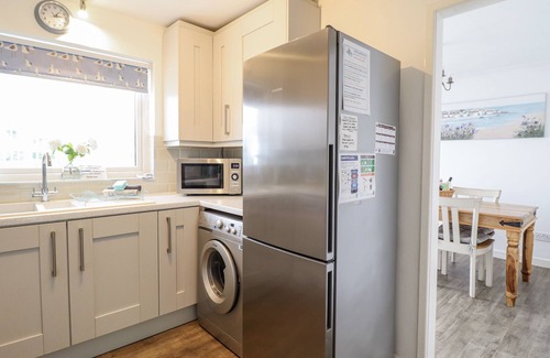 Talybont Cottage | 8 GLAN YSGETHIN, pet friendly, character holiday cottage in Barmouth