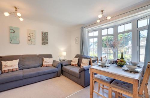 Looe House | 8 Hares Hollow