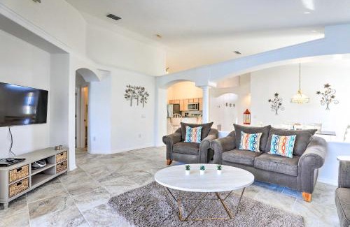 Eagle Pointe South House | 8 Mi to Disney World Home with Lanai and Game Room!