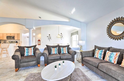 Eagle Pointe South House | 8 Mi to Disney World: Home w/Lanai + Game Room!