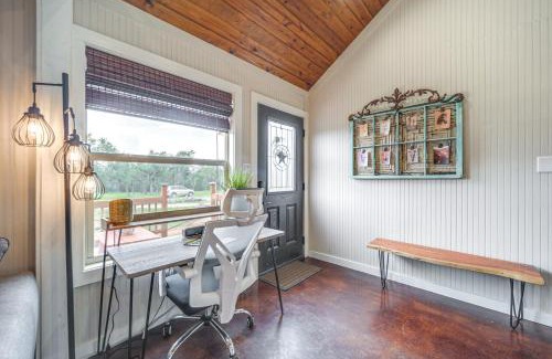 San Marcos House | 8 Mi to Dtwn Wimberley Cabin Retreat on 5 Acres!