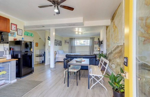 Highland Park Apartment | 8 Mi to Pike Place Market: Unit Near Bus & Park