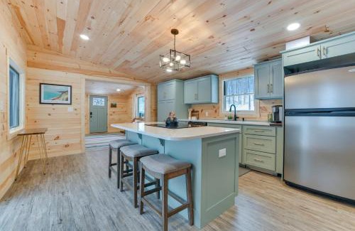 Empire House | 8 Mi to Sleeping Bear Dunes Creekside Cabin