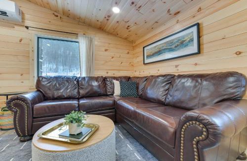 Empire House | 8 Mi to Sleeping Bear Dunes Creekside Cabin