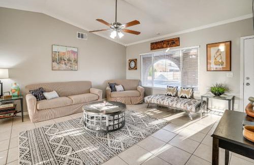 Phoenix House | 8 Mi to State Farm Stadium Glendale Home with Grill