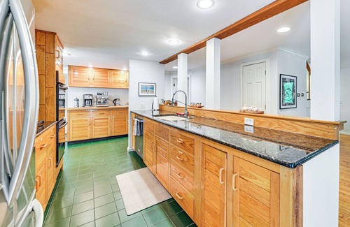 Housatonic House | 8 Mi to Tanglewood & Butternut Ski: Spacious Home!