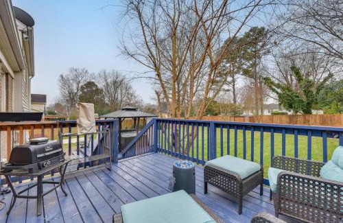 Charlotte House | 8 Mi to Uptown Home with Hot Tub in Charlotte!