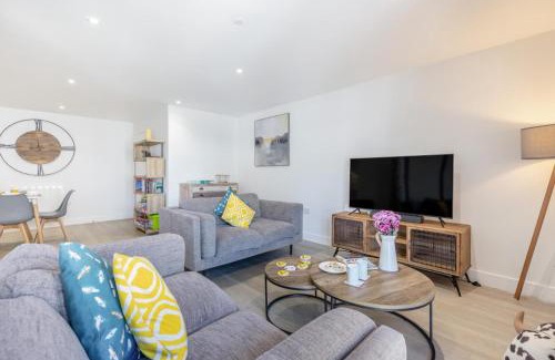 Mortehoe Apartment | 8 Middlecombe - Luxury Apartment at Byron Woolacombe, only 4 minute walk to Woolacombe Beach!
