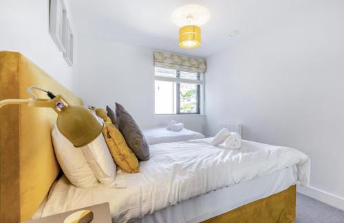 Mortehoe Apartment | 8 Middlecombe - Luxury Apartment at Byron Woolacombe, only 4 minute walk to Woolacombe Beach!