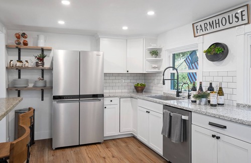 Atascadero House | 8 Mile House-Experience California Tranquility at this Historical Ranch Home!