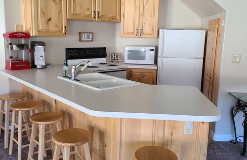 Mountain Green House | 8 Minutes To Snowbasin Ski Resort! Spacious Home With Unmatched Views.