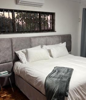 Athlone House | 8 on Lorenzo