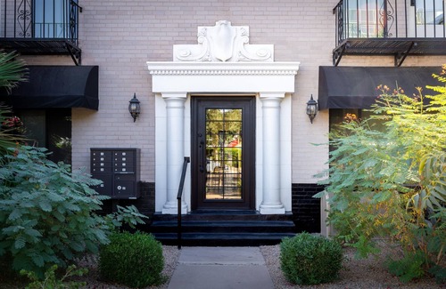 Roosevelt Apartment | 8 On Roosevelt - Studio 1