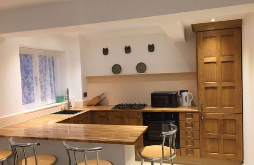 Glastonbury Bed & Breakfast | 8 Owls B&B