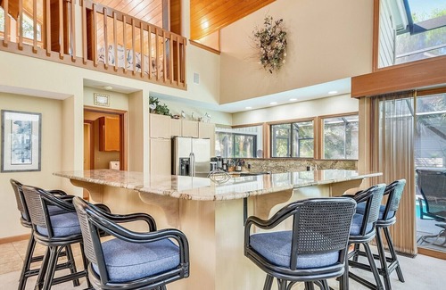 Oceanside House | 8 Oyster Catcher ~ Two Minute Walk to Beach PLUS Screened Pool!