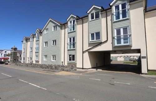 Rhosneigr Apartment | 8 Pen Llanw Tides Reach