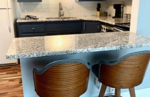 Green Bay Apartment | #8 Ritchie's Titletown Executive Suitesn