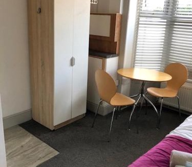 Crewe House | 8 Samuel Street