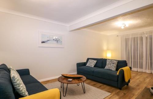 Middleton-on-Sea House | 8 Sea Way