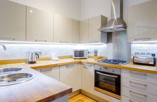 Looe Cottage | 8 Streamside