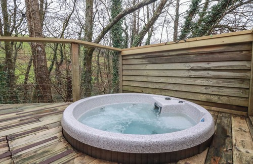 Looe Cottage | 8 Streamside