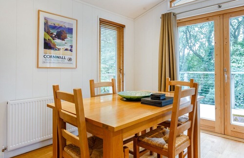 Looe Cabin | 8 Streamside, LANREATH