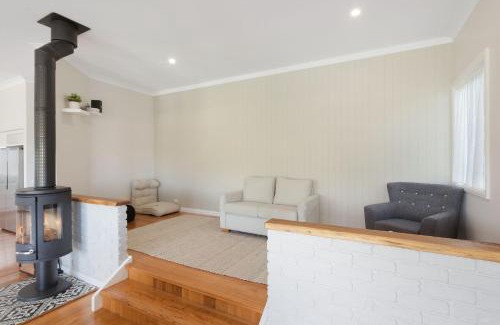 Kianga House | 8 Sunnyside Crescent Kianga