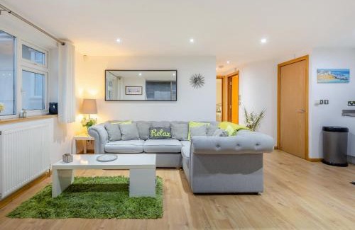 Roundham House | 8 Vista Apartments