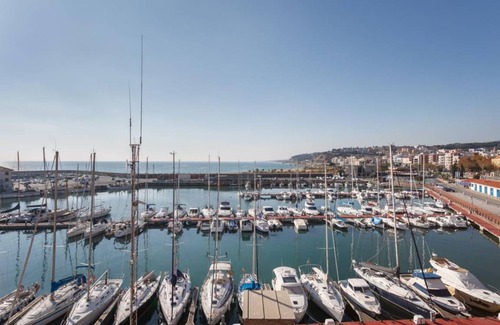 Arenys de Mar Apartment | 80 m² Apartment ∙ 4 bedrooms ∙ 7 guests