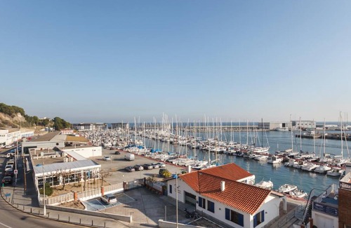 Arenys de Mar Apartment | 80 m² Apartment ∙ 4 bedrooms ∙ 7 guests