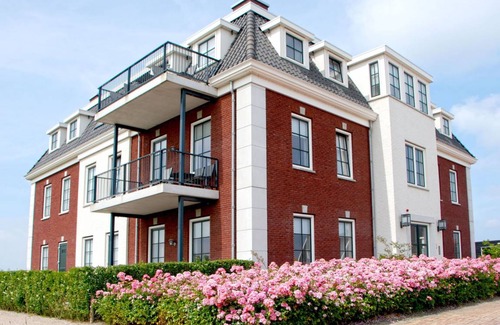 Colijnsplaat Apartment | 80 m² Apartment ∙ 2 bedrooms ∙ 4 guests