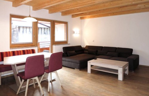 Uderns Apartment | 80 m² Apartment ∙ 2 bedrooms ∙ 4 guests
