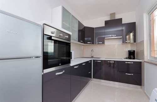 Rab Apartment | 80 m² Apartment ∙ 2 bedrooms ∙ 6 guests