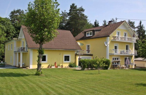 Velden am Worther See Apartment | 80 m² Apartment ∙ 3 bedrooms ∙ 6 guests