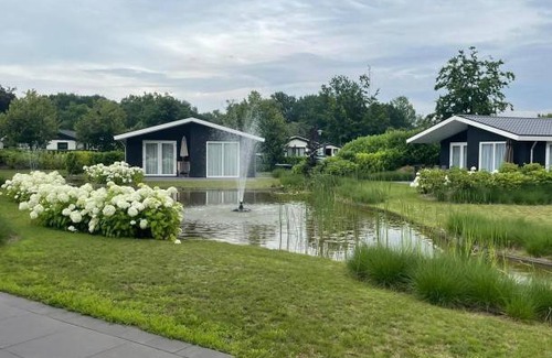 Municipality of Veldhoven Ski Chalet | 80 m² Chalet ∙ 3 bedrooms ∙ 6 guests