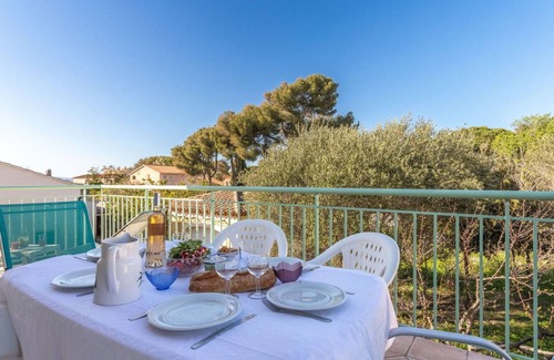 Le Brusc Apartment | 80 m² Apartment ∙ 2 bedrooms ∙ 4 guests