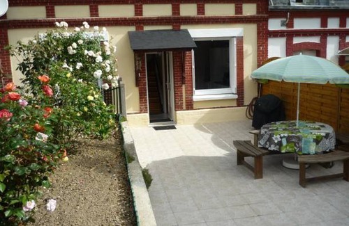 Saint-Leonard House | 80 m² House ∙ 2 bedrooms ∙ 4 guests