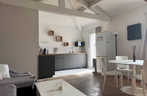 Perols Apartment | 80 m² T3 apartment in inverted duplex 2 Bedrooms + terrace