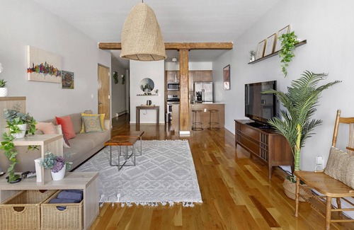 Williamsburg Apartment | 800 sqft Modern Loft located in the most prime area in Williamsburg + Elevator