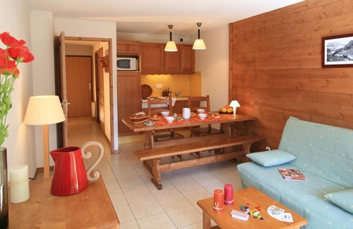 Plan Peisey Apartment | 80m from ski slopes, fitness, swimming pool, terrace, balcony, tv, ski locker, 43-52m²