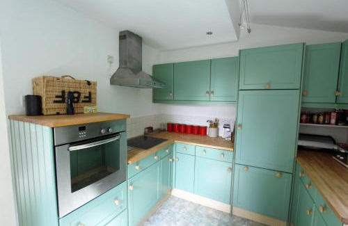 Cowbridge House | 81 Eastgate