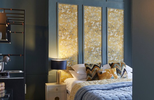 Cheltenham Hotel | 81 Promenade Studios