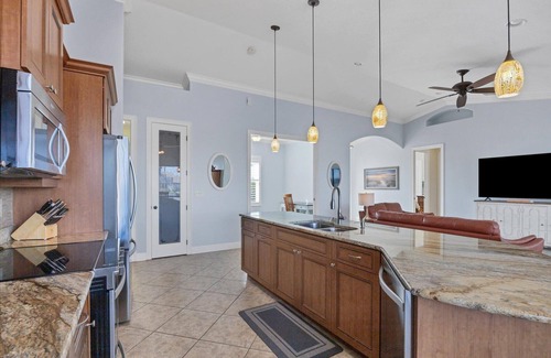 South Gulf Cove House | 8138 Arlewood Circle