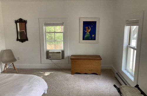 Winooski Apartment | 81A East Allen 2 bdrm Apartment steps to Downtown