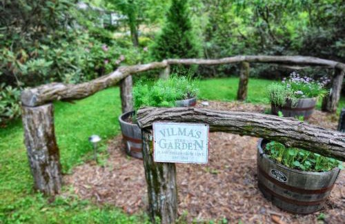 Highlands House | 826 Wilson Road