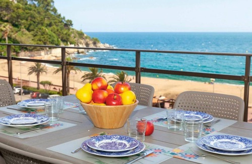 Lloret de Mar Apartment | 84 m² Apartment ∙ 3 bedrooms ∙ 6 guests