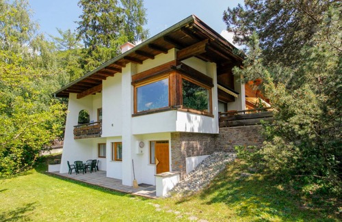 Ried im Oberinntal Apartment | 85 m² Apartment ∙ 1 bedroom ∙ 6 guests